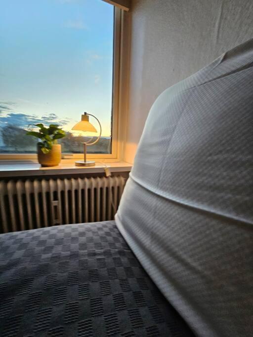 Lejlighed Med Altan Og Gratis Parkering Aalborg Dış mekan fotoğraf